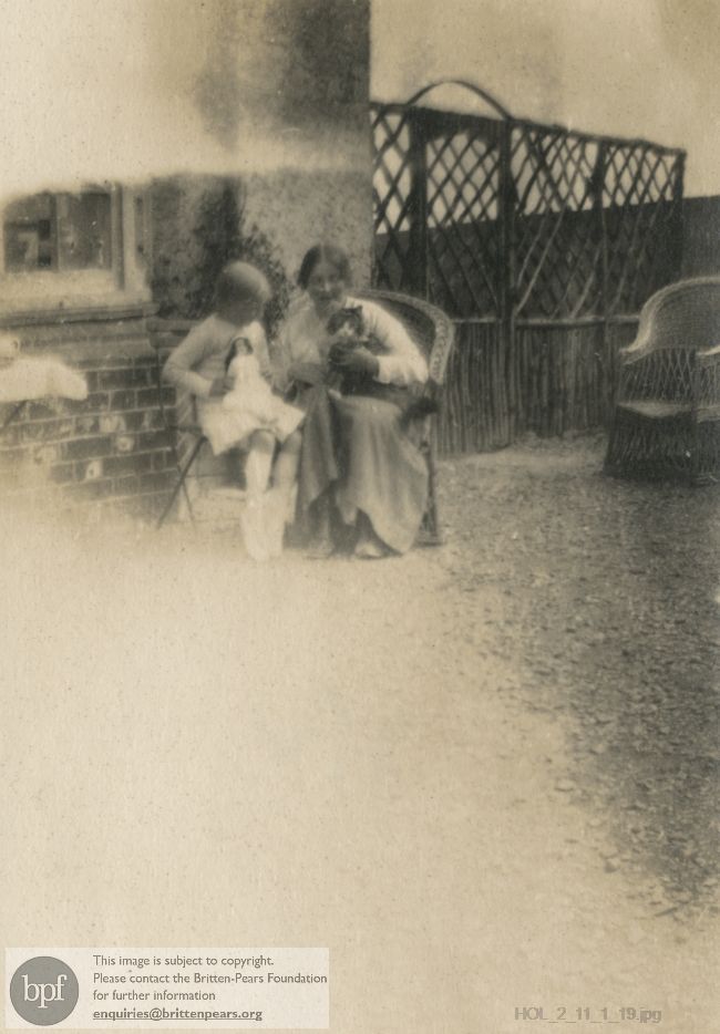 Photograph of Imogen Holst and Isobel Holst