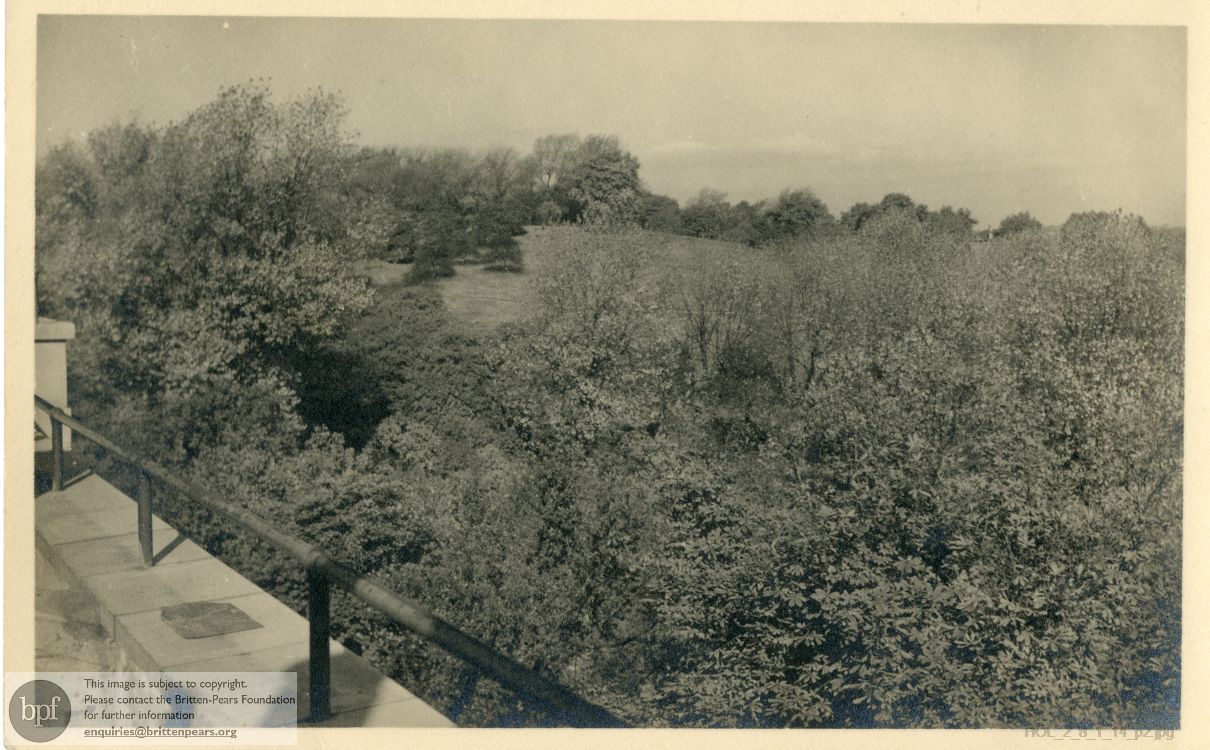 Postcard from Imogen Holst to Marjorie Wise