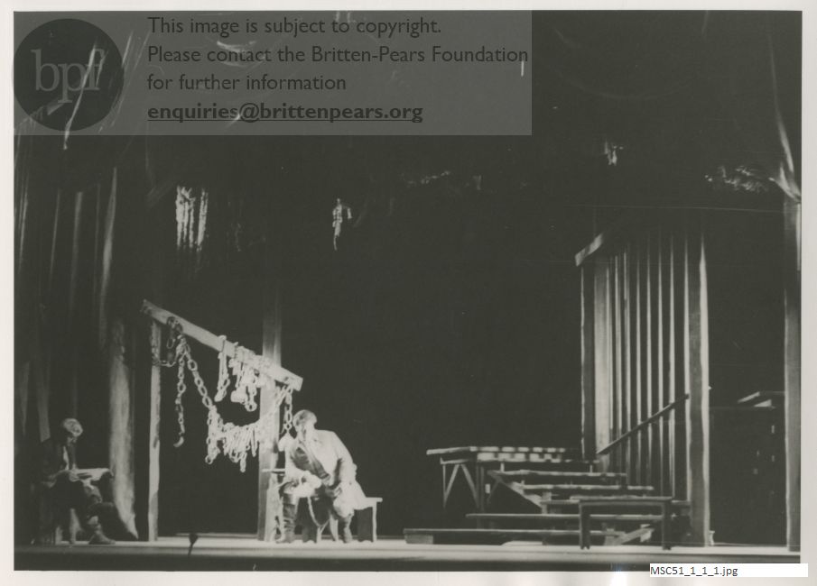 Production photograph of Britten's opera The Beggar's Opera