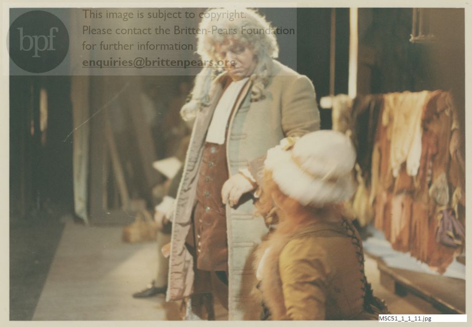 Production photograph of Britten's opera The Beggar's Opera