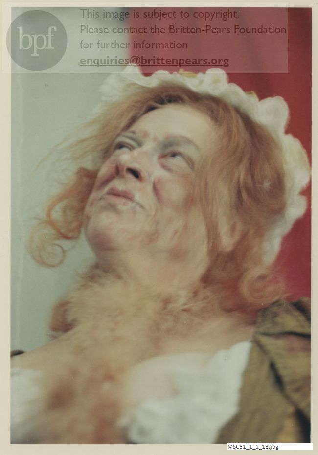 Production photograph of Britten's opera The Beggar's Opera