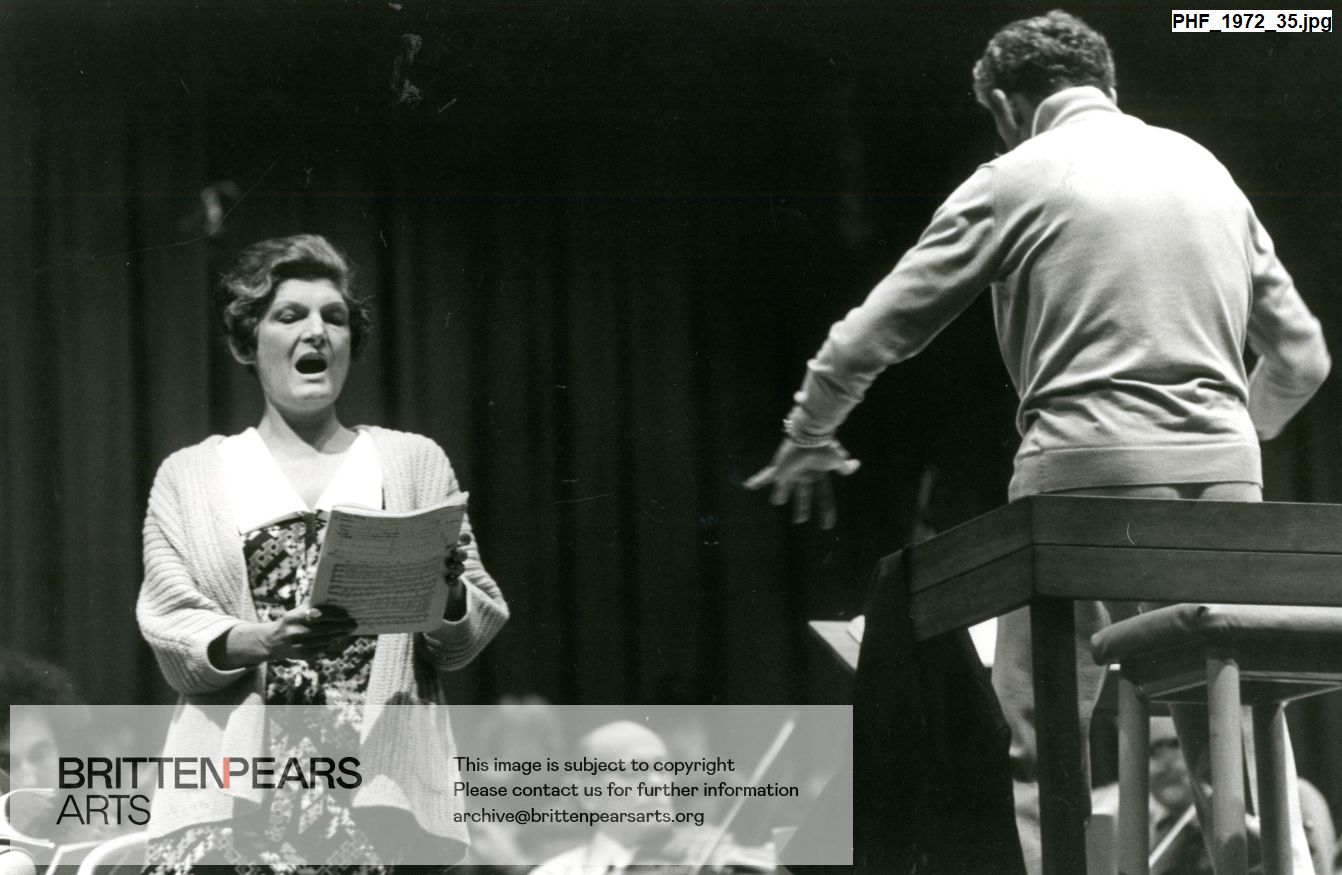 Photograph of Jennifer Vyvyan and Britten