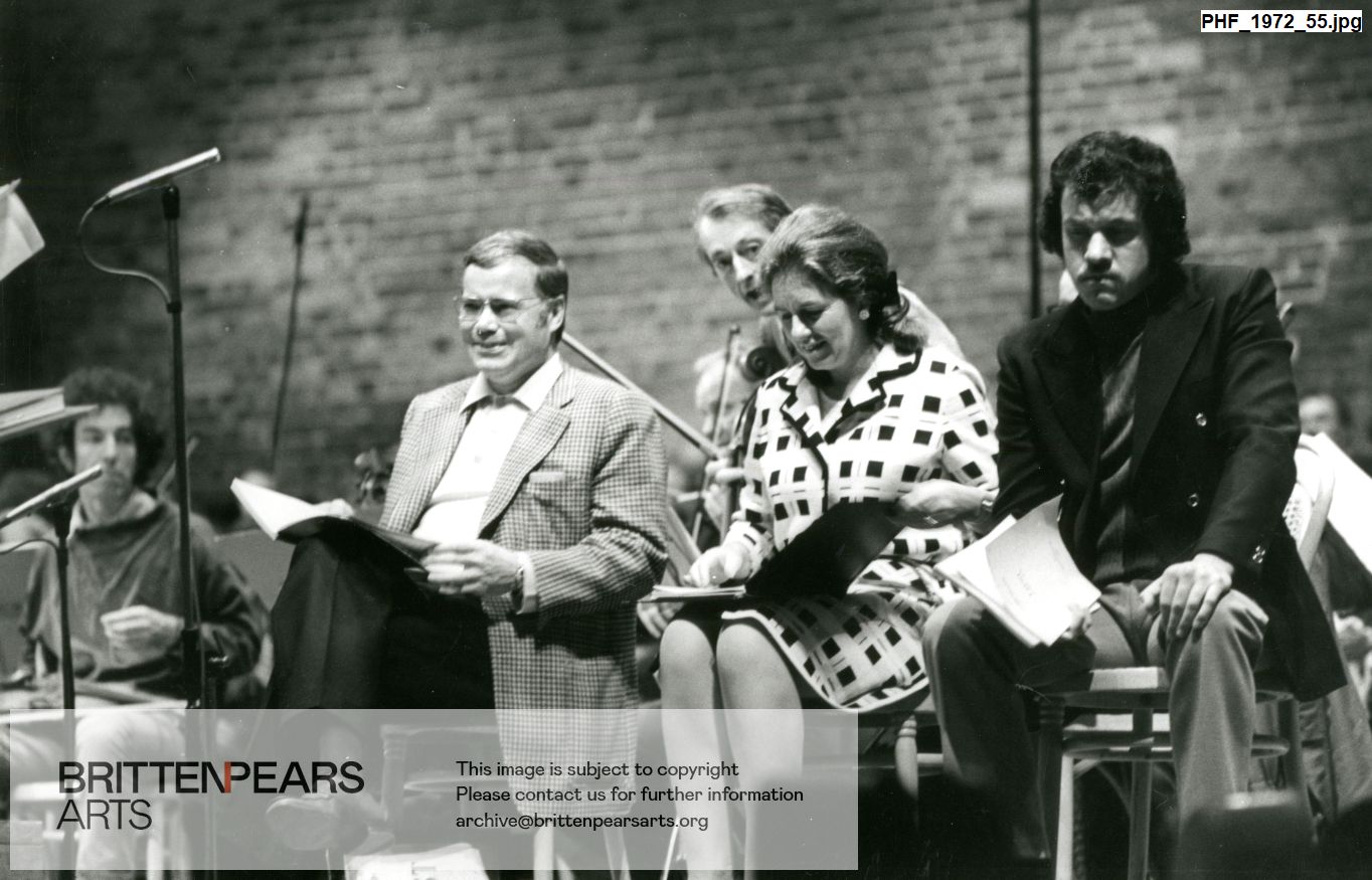 Photograph of Dietrich Fischer-Dieskau, Heather Harper and Michael Rippon