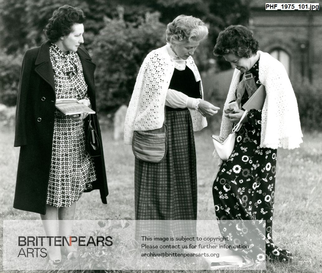 Photograph of Jean Roberts, Daphne Barton and Kath Baxter