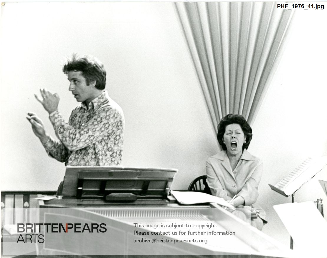 Photograph of Steuart Bedford and Janet Baker rehearsing