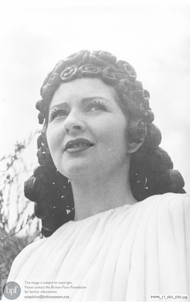 Photograph of Nancy Evans as Lucretia