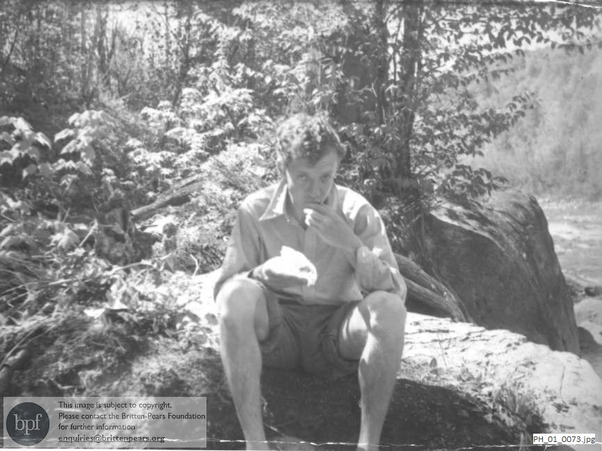 Benjamin Britten on a picnic