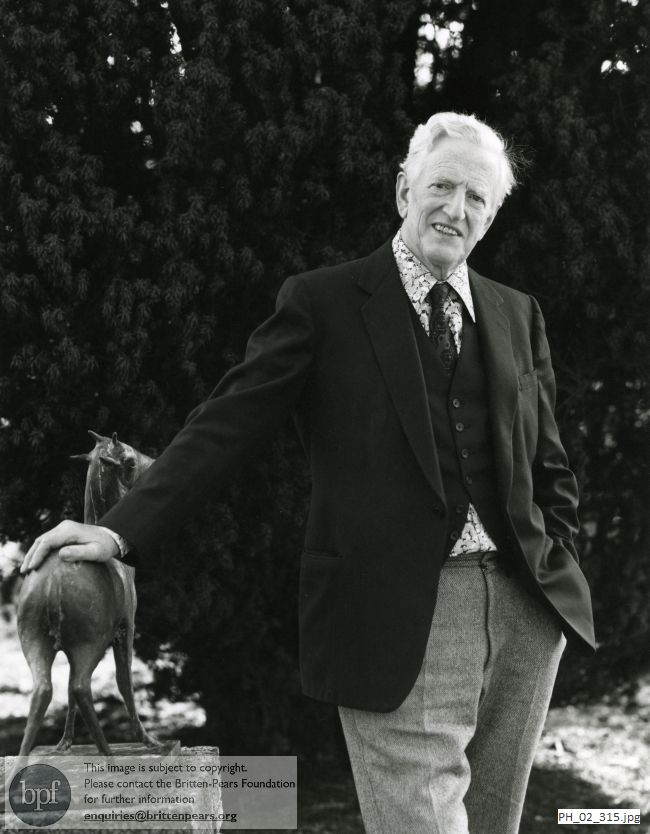 Peter Pears with the Ehrlich Roebuck in his garden