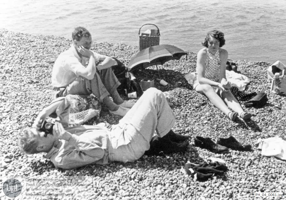 Benjamin Britten picnicking at Shingle Street