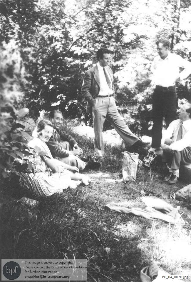 Britten picnicking with friends in the USA