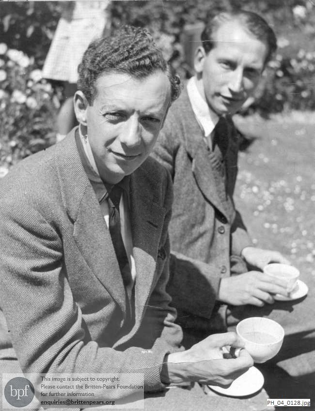 Benjamin Britten and Eric Crozier in the garden at Glyndebourne