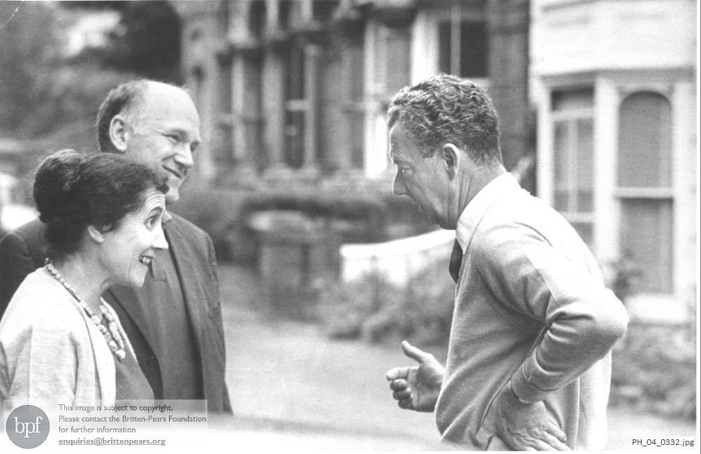 Benjamin Britten with the pianist Sviatoslav Richter and his wife, Nina